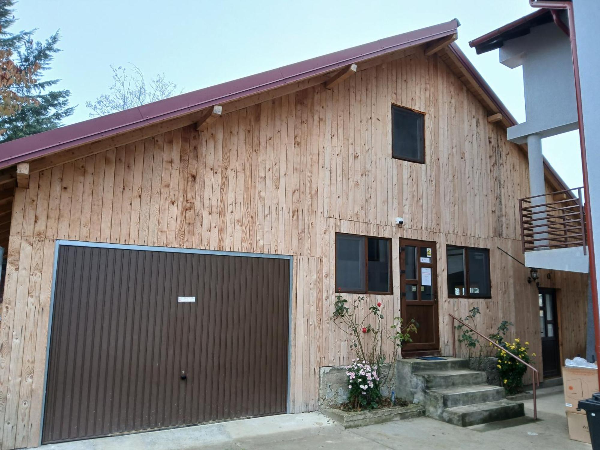 Perla Argesului, Ciubar, Piscina, Lift, Gratar, Cabana, Pensiuni, Hotel Cazare Transfagarasan Curtea De Arges Albestii de Arges Exterior photo